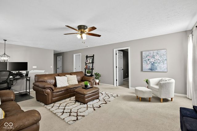 10851 Dillon Place, Fishers, IN 46038