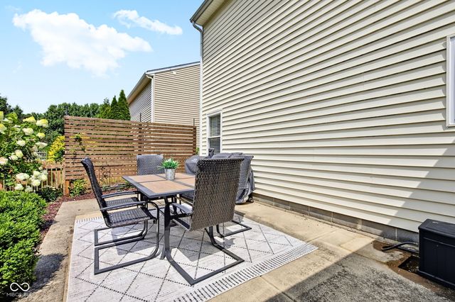 10851 Dillon Place, Fishers, IN 46038