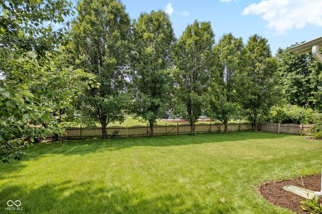 10851 Dillon Place, Fishers, IN 46038