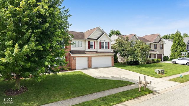 10851 Dillon Place, Fishers, IN 46038