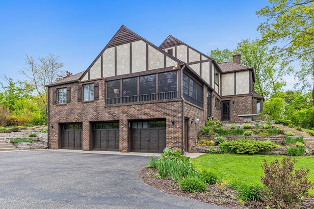 3 Meadow Lane, Dellwood, MN 55110