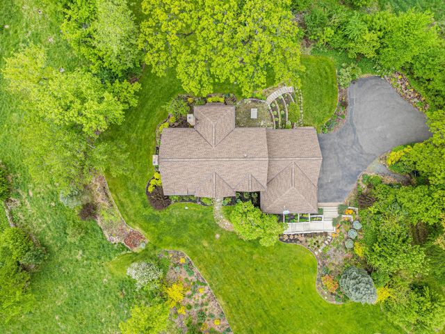 3 Meadow Lane, Dellwood, MN 55110