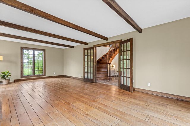 3 Meadow Lane, Dellwood, MN 55110
