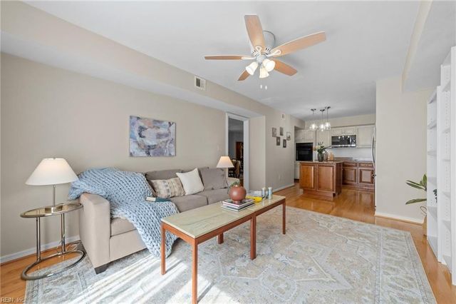 4426 Point West DR, Portsmouth, VA 23703