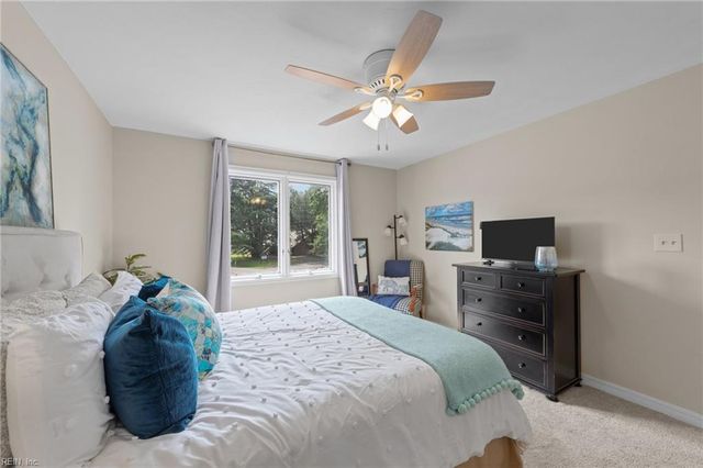 4426 Point West DR, Portsmouth, VA 23703