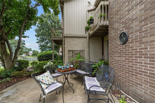 4426 Point West DR, Portsmouth, VA 23703