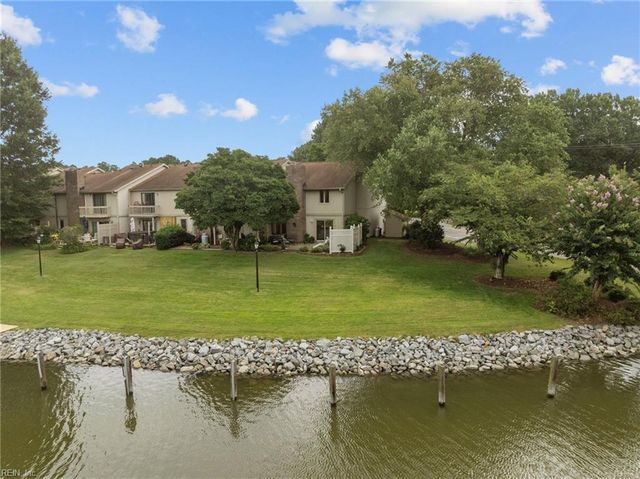 4426 Point West DR, Portsmouth, VA 23703