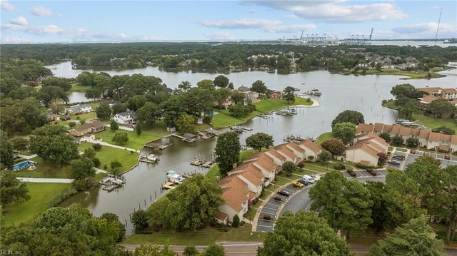 4426 Point West DR, Portsmouth, VA 23703