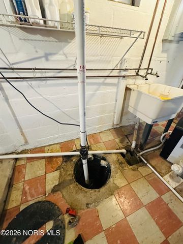 331 W Crawford Avenue, Toledo, OH 43612