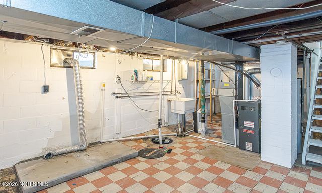 331 W Crawford Avenue, Toledo, OH 43612