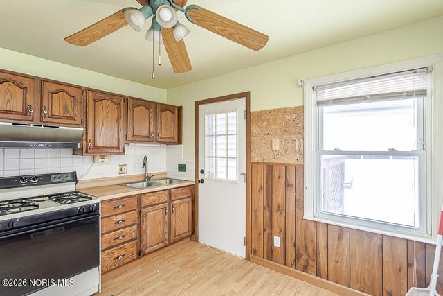 331 W Crawford Avenue, Toledo, OH 43612