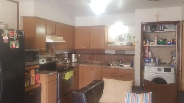7267 Cook Road, Houston, TX 77072