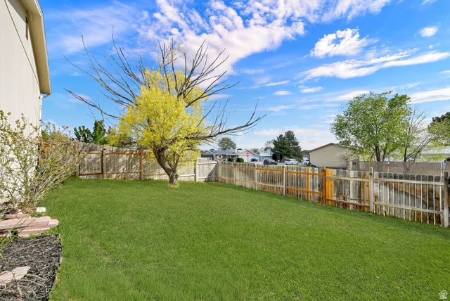 4239 W SUN DR, Kearns, UT 84118