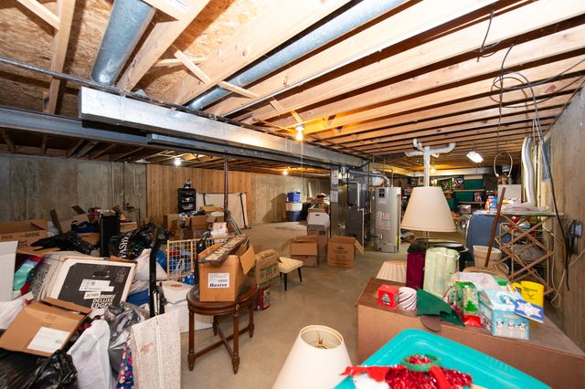 17 N Weston Avenue, Elgin, IL 60123