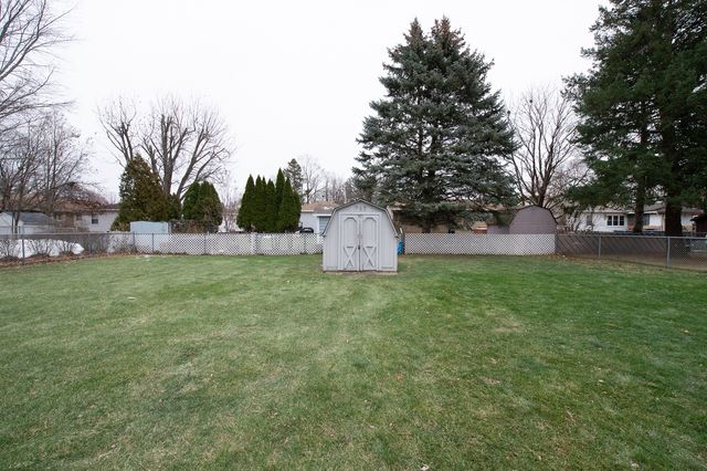 17 N Weston Avenue, Elgin, IL 60123