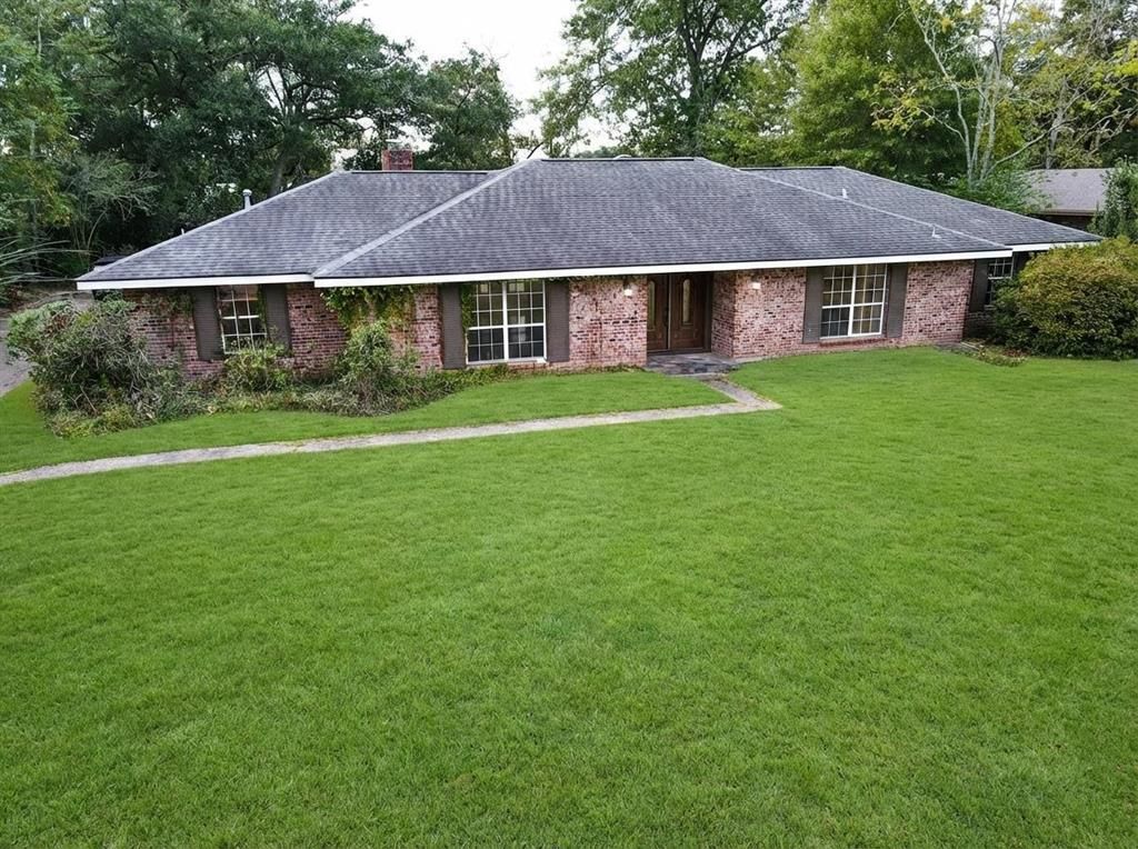 307 S Texas Street, Deridder, LA 70634