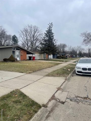 29561 Fairfax Street, Southfield, MI 48076