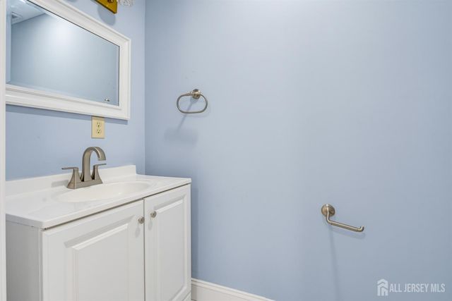 10 Snyder Avenue, Sayreville, NJ 08872
