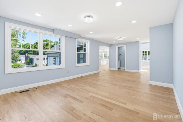 10 Snyder Avenue, Sayreville, NJ 08872