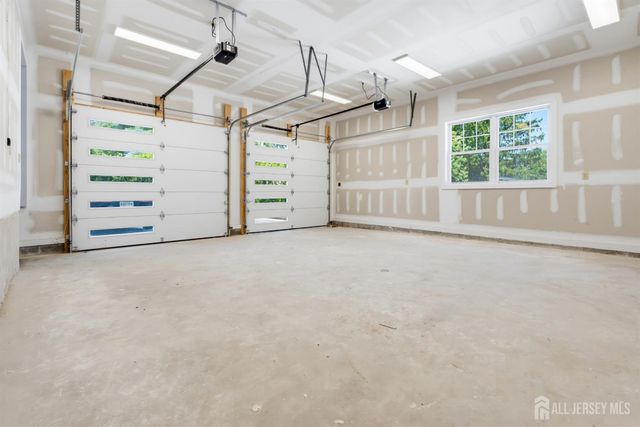 10 Snyder Avenue, Sayreville, NJ 08872