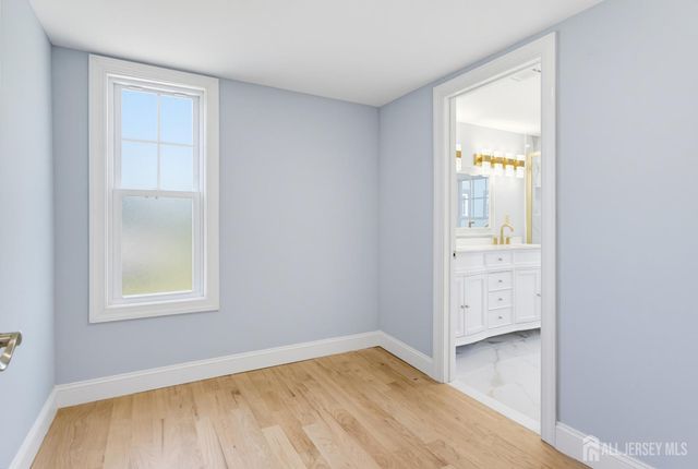 10 Snyder Avenue, Sayreville, NJ 08872