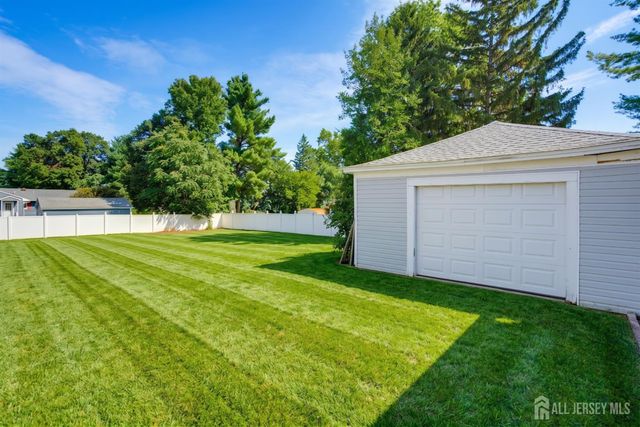 10 Snyder Avenue, Sayreville, NJ 08872