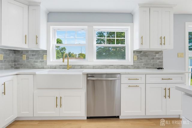10 Snyder Avenue, Sayreville, NJ 08872