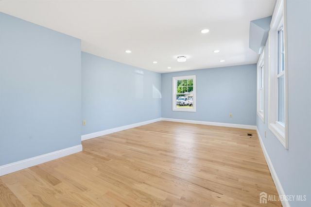 10 Snyder Avenue, Sayreville, NJ 08872