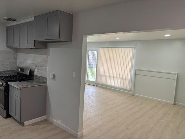 1353 N Adler Avenue, Fresno, CA 93727