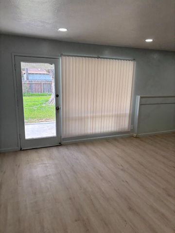 1353 N Adler Avenue, Fresno, CA 93727