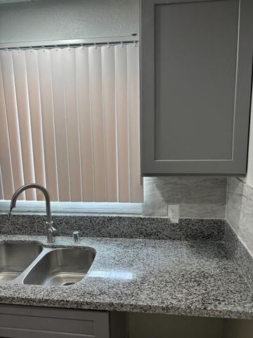 1353 N Adler Avenue, Fresno, CA 93727