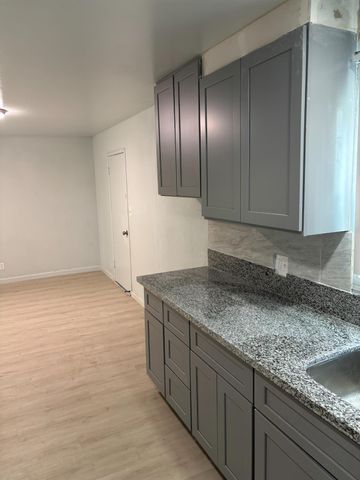 1353 N Adler Avenue, Fresno, CA 93727