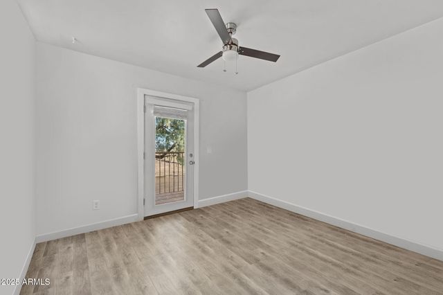 21647 W LAURA Street, Wittmann, AZ 85361