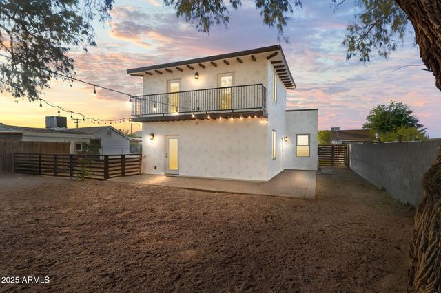 21647 W LAURA Street, Wittmann, AZ 85361