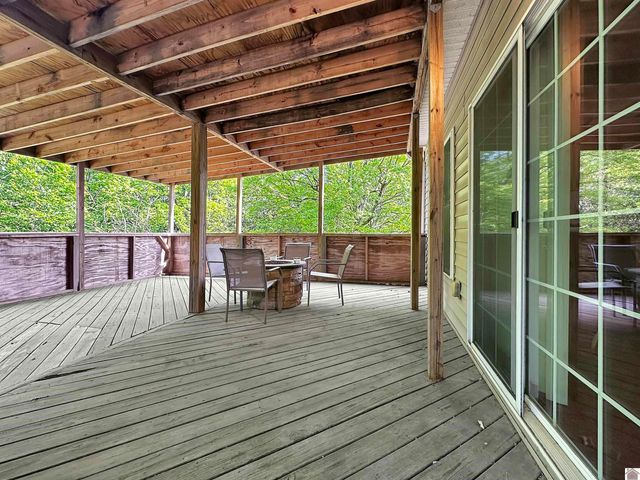 300 N 8th St, Murray, KY 42071