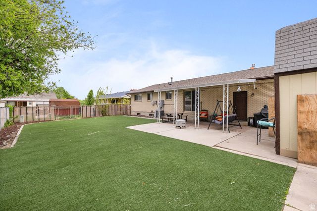 2234 W ARCHES DR, Taylorsville, UT 84129