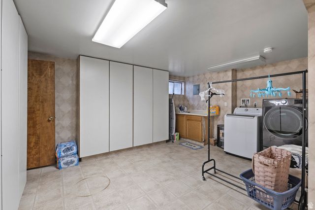 2234 W ARCHES DR, Taylorsville, UT 84129