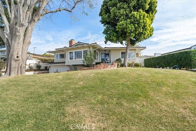 1517 Espinosa Circle, Palos Verdes Estates, CA 90274