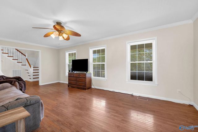 26 Rush Ln, Guntersville, AL 35976