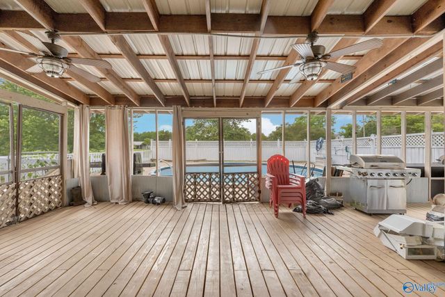 26 Rush Ln, Guntersville, AL 35976