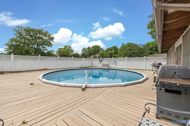 26 Rush Ln, Guntersville, AL 35976