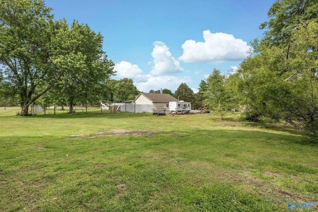 26 Rush Ln, Guntersville, AL 35976