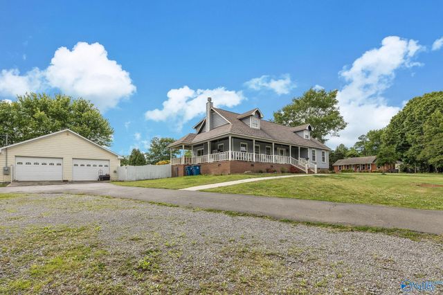 26 Rush Ln, Guntersville, AL 35976