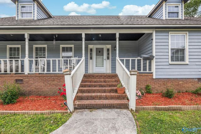 26 Rush Ln, Guntersville, AL 35976