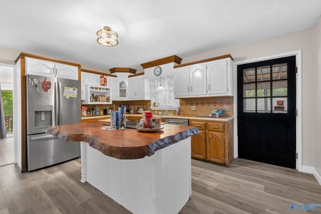 26 Rush Ln, Guntersville, AL 35976