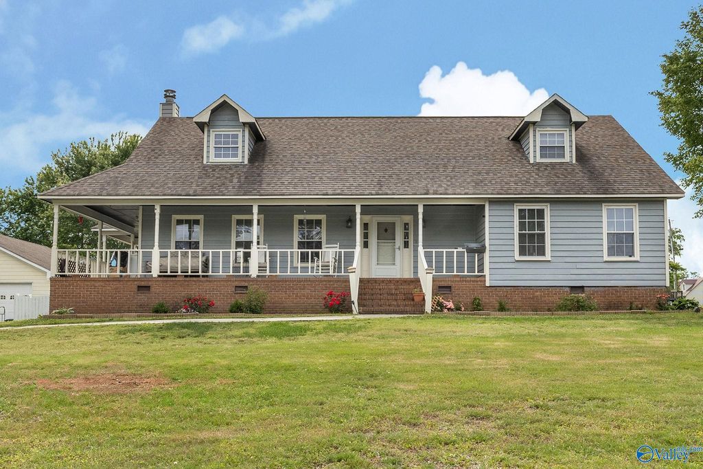 26 Rush Ln, Guntersville, AL 35976
