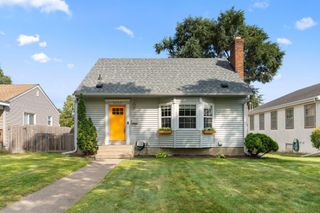 3633 Quebec Avenue S, Saint Louis Park, MN 55426