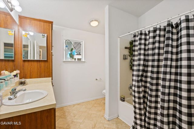 1550 20th Street 9, Rosamond, CA 93560