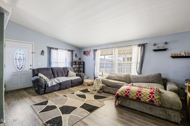1550 20th Street 9, Rosamond, CA 93560