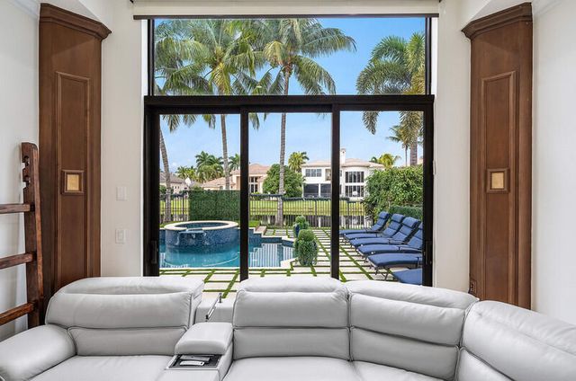 17545 Middlebrook Way, Boca Raton, FL 33496